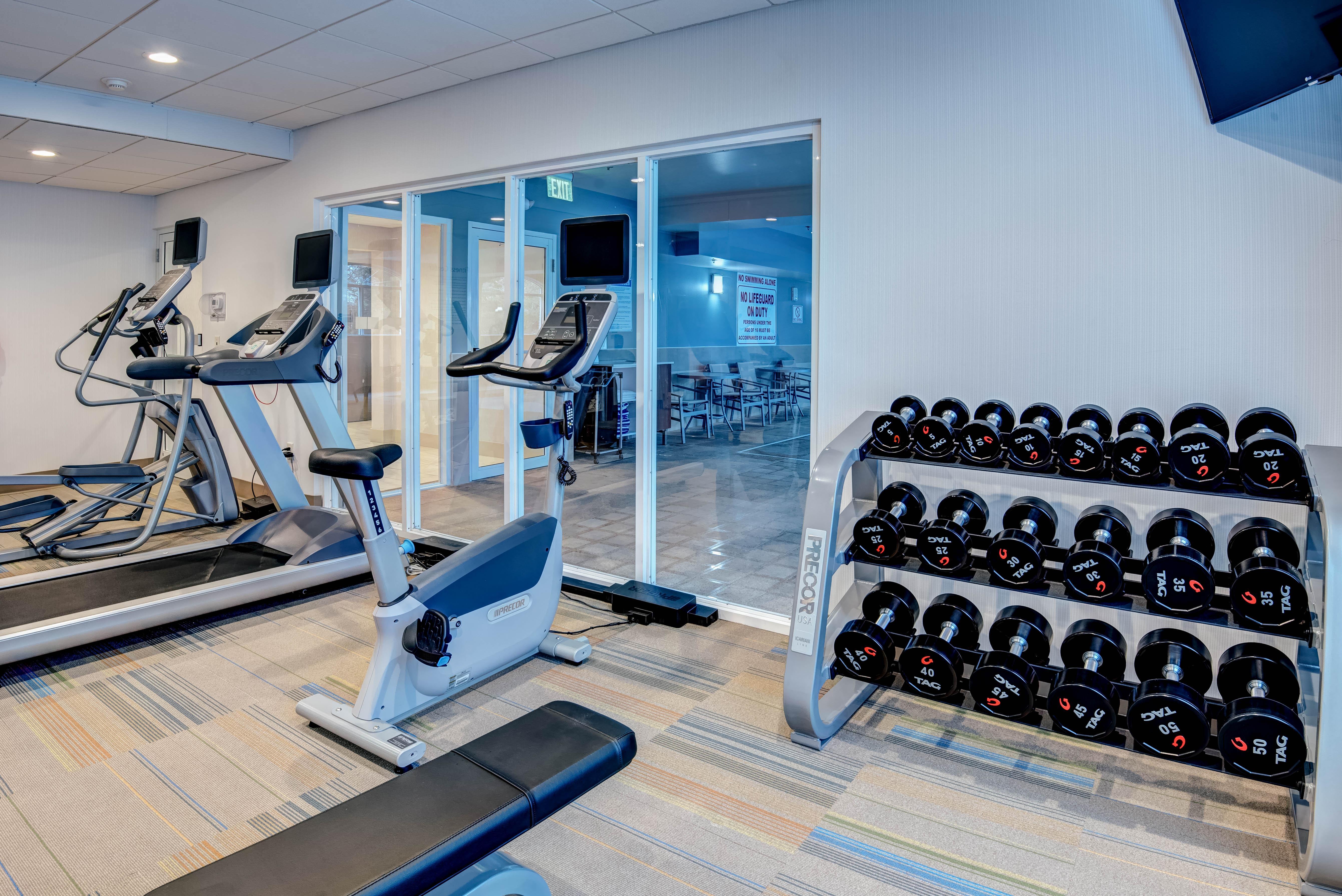 Holiday Inn Express Woodbridge By Ihg Avenel Exterior foto